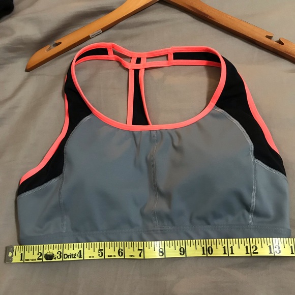 Athleta Sports Bra with inserts - Picture 5 of 5